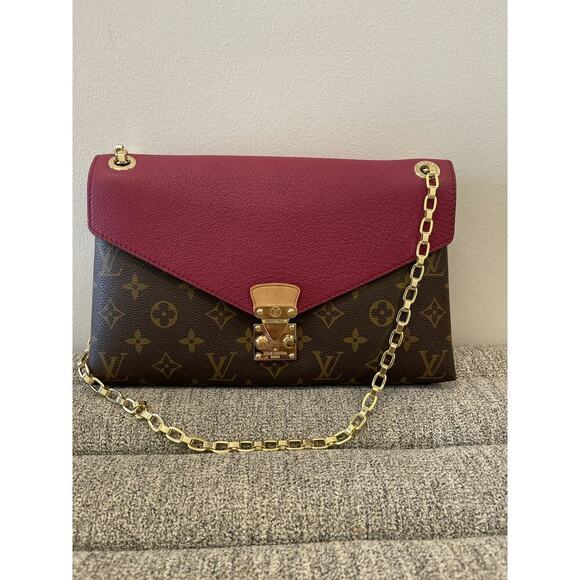 Louis Vuitton Pochette Métis Monogram Canvas Crossbody Bag - Picture 1 of 8